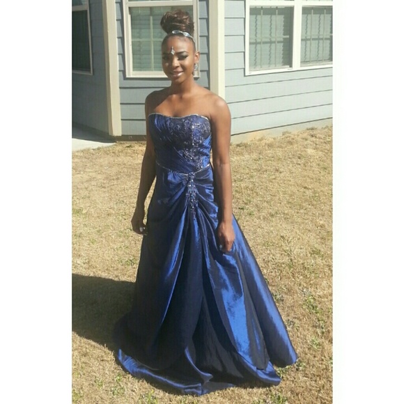 Prom Dress - Picture 4 of 4