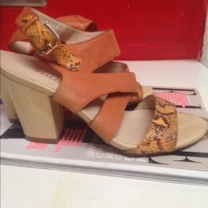 Sandal