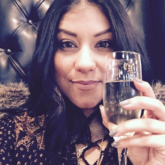 ❤️Meet your Seller 🙋 Mimi! - Picture 2 of 2