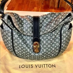 ***SOLD Louis Vuitton Romance Hobo