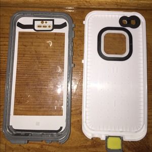 Waterproof case for iPhone 5