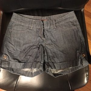 Outback Red denim shorts