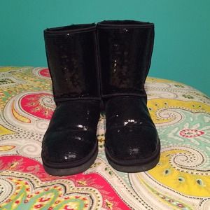 Black sparkle Uggs