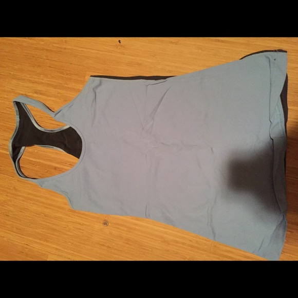SALE📢📢 Two toned Lululemon tank