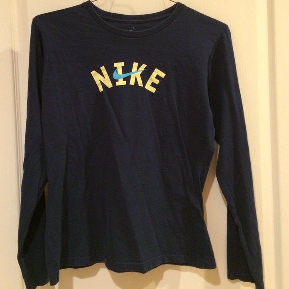 Nike Tops - Long sleeve