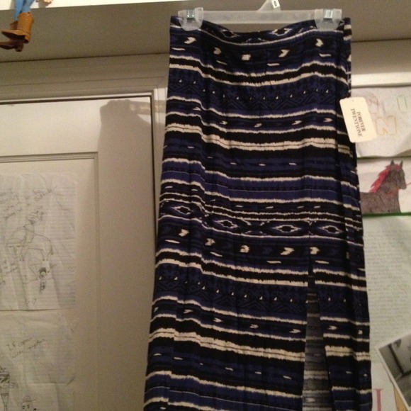 NWT Tribal Print Maxi Skirt with Slit