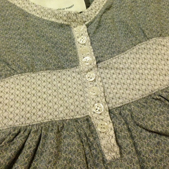 A&F Babydoll Top - Picture 2 of 4