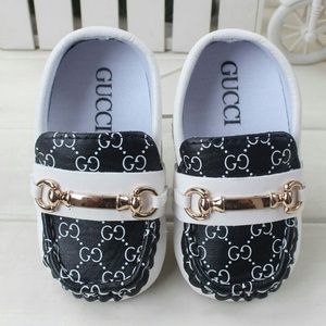 Baby shoes