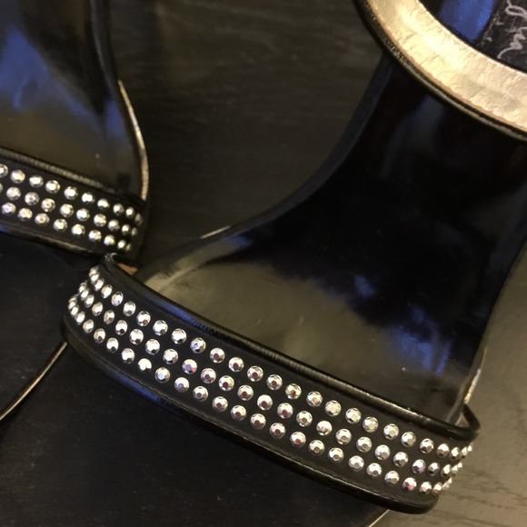 Shoes - Picture 2 of 2