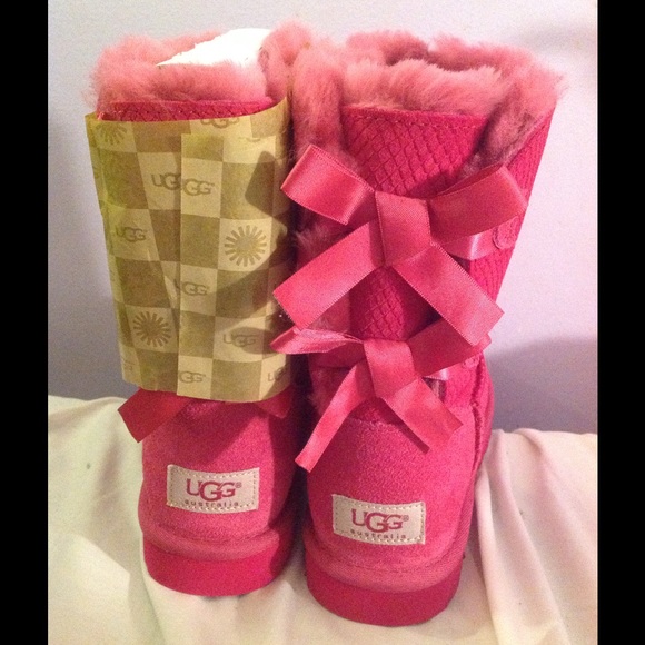 pink bailey bow uggs sale pink bailey bow uggs sale