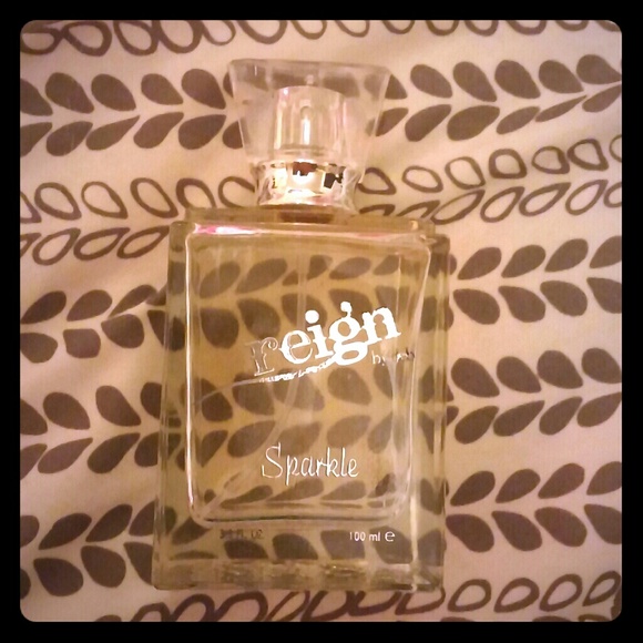 Reign perfume