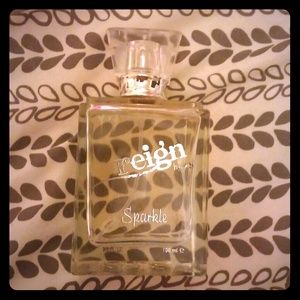 Reign perfume