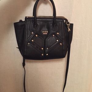 New GUESS Crossbody Bag