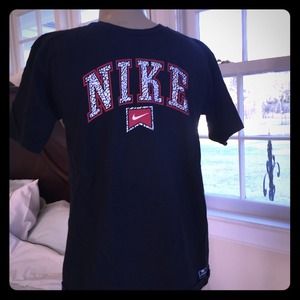 Nike athletic shirt sport men boys