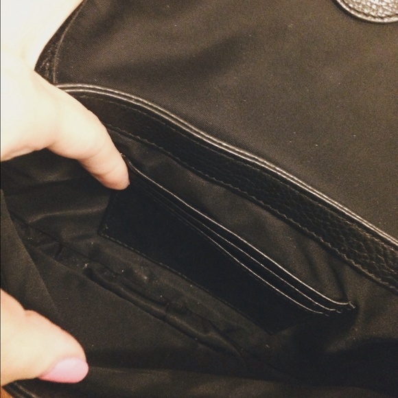 Mini Amanda Crossbody - Picture 3 of 4