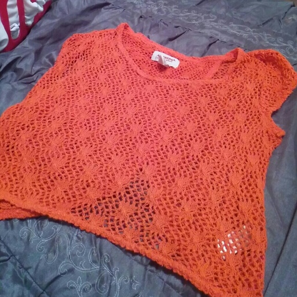 Crochet crop top burnt orange color - Picture 1 of 3