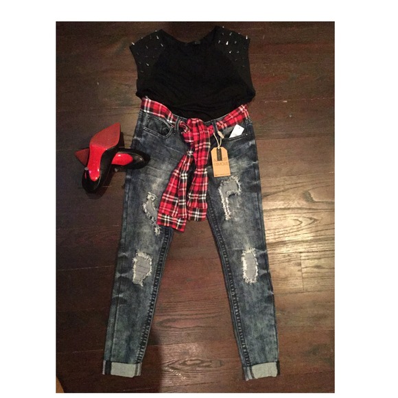 De- Stress in these Distressed Denims! - Picture 1 of 2