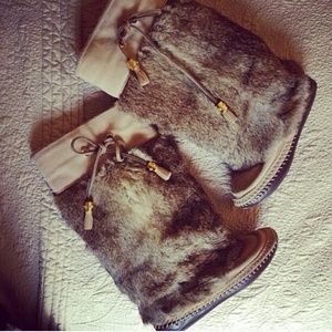 AUTHENTIC Tory Burch Rabbit Fur Boots💖👸🏼