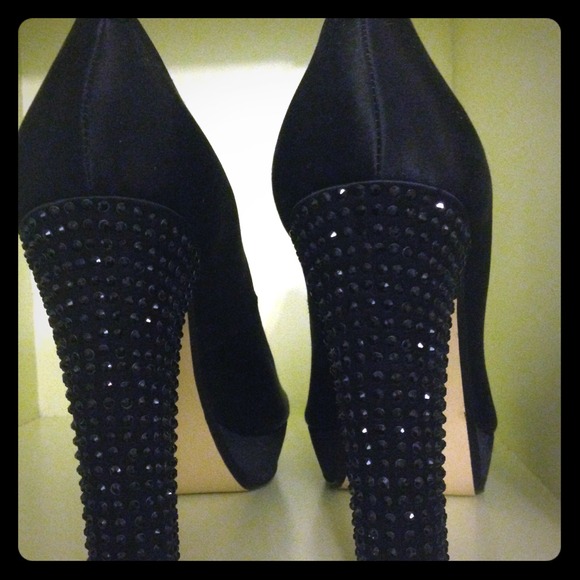 Most gorgeous MK heels EVER