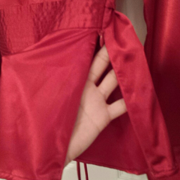 Red Sateen blouse - Picture 3 of 4