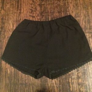 Brandy Melville black shorts with cute pattern