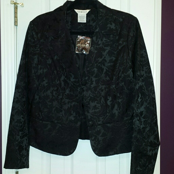 Black Suit - Picture 1 of 3