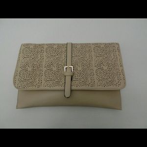 Tan laser cut clutch