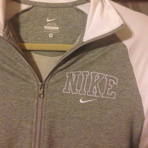 NIKE athlete zip up. So flattering! Worn once - Picture 2 of 4