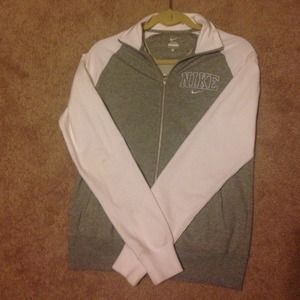 NIKE athlete zip up. So flattering! Worn once