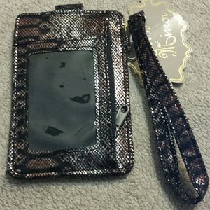 MIRROR MIRROR I'D HOLDER