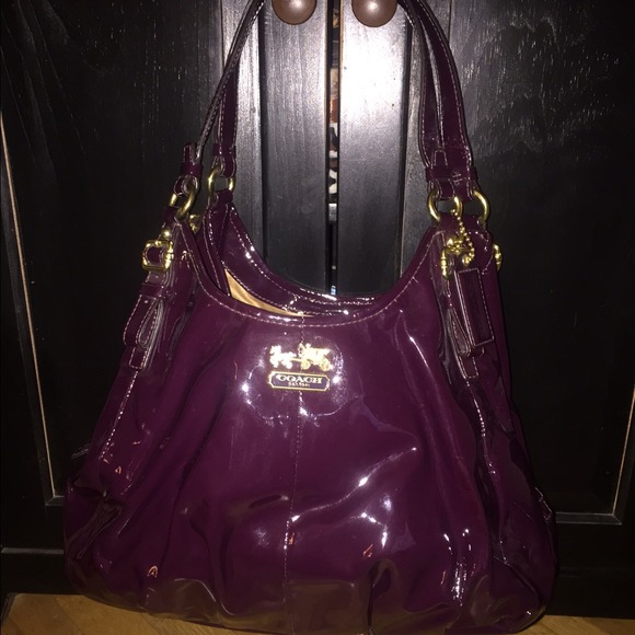 Coach Handbags - Coach patent leather purse