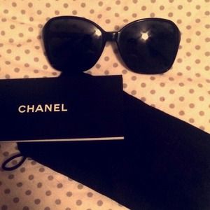 Chanel Oversize sunglasses