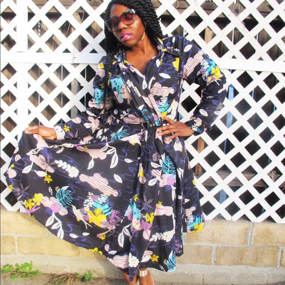 Anthropologie Dresses & Skirts - 🎉24 hour sale🎉 Beautiful cotton floral dress!