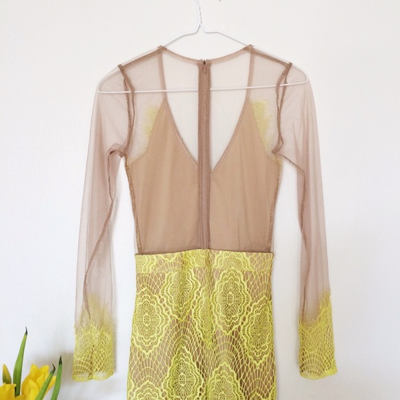 🚫S O L D🚫🎉🎉HP! Yellow mesh dress - Picture 3 of 4