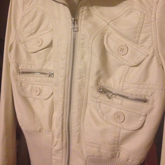 White leather jacket - Picture 2 of 2