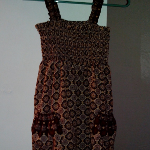 Dress - Picture 1 of 3