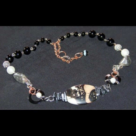 Handcrafted, Beautiful Jasper Cabochon Necklace - Picture 3 of 4