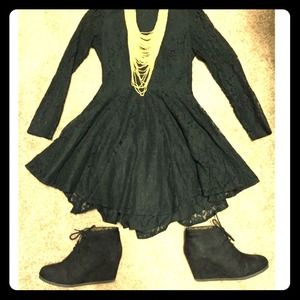 H&M black lace dress