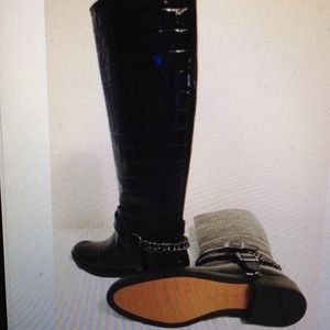 Zara women Embossed Leather boots size us 8  new