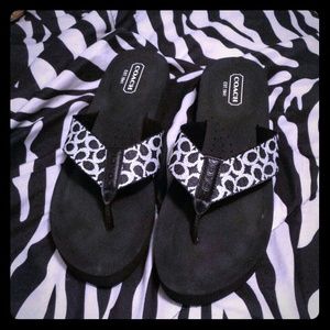 Coach flip flops
