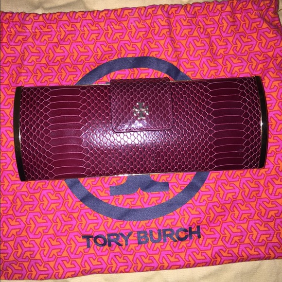 💯Tory burch clutch!!