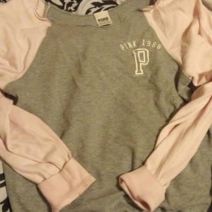 VS PINK sweat shirt! 💜
