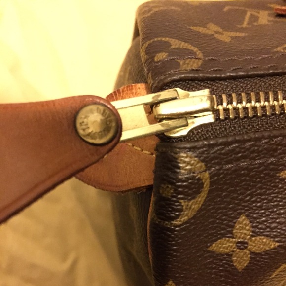 SOLD!!! 💯 authentic LV speedy 25 - Picture 2 of 3