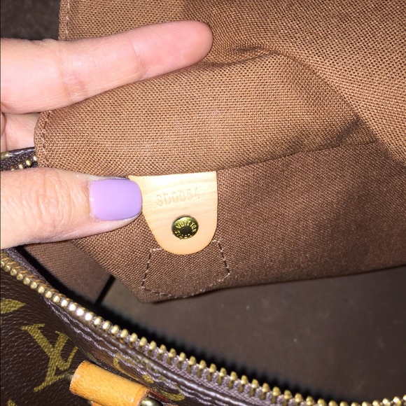 SOLD!!! 💯 authentic LV speedy 25 - Picture 3 of 3