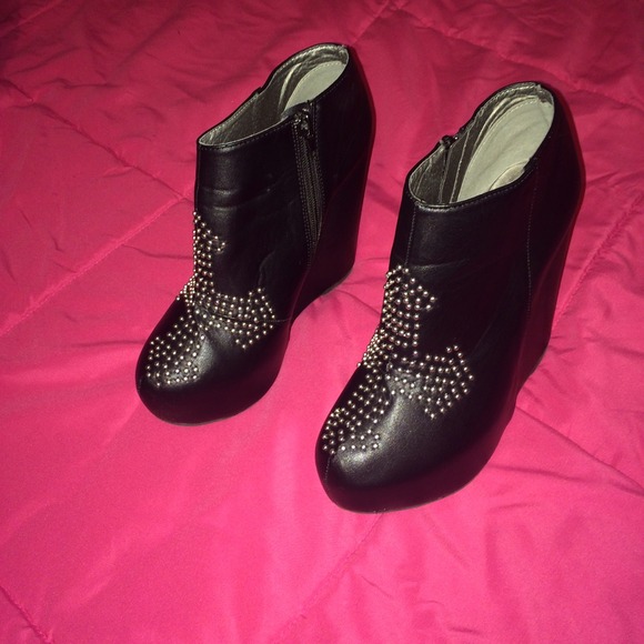 Black booties