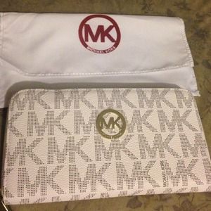 Michael kors wallet (insprd)