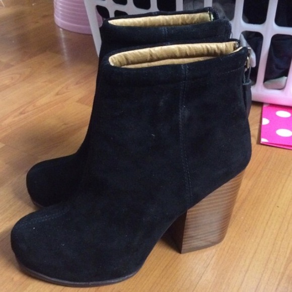jeffrey campbell black suede booties