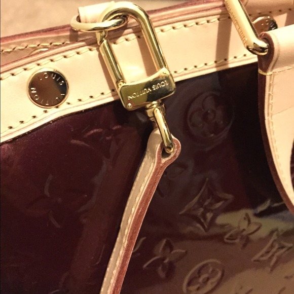 💯 authentic LV Brea GM In ROUGE FAUVISTE - Picture 3 of 4