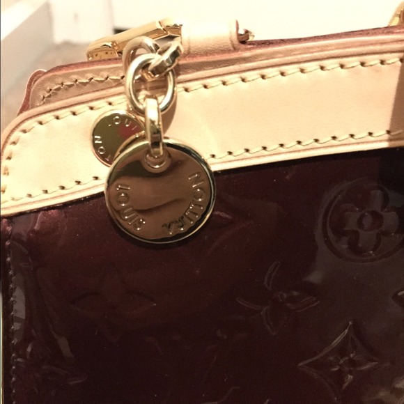💯 authentic LV Brea GM In ROUGE FAUVISTE - Picture 4 of 4