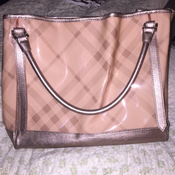 Burberry Handbags - Authentic Burberry tote❤️